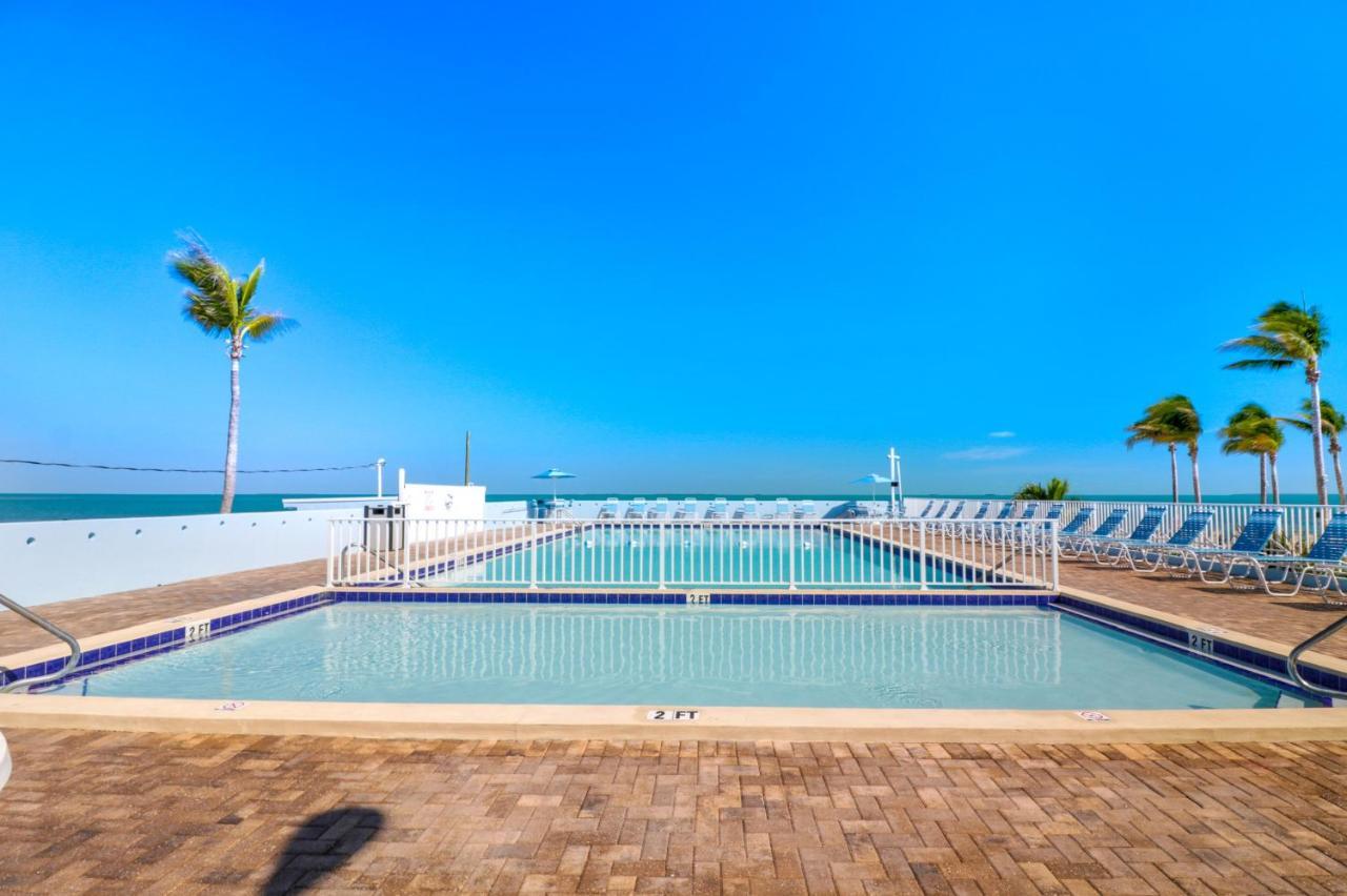 Fiesta Key Rv Resort Waterfront Cottage 36 Layton Exteriör bild